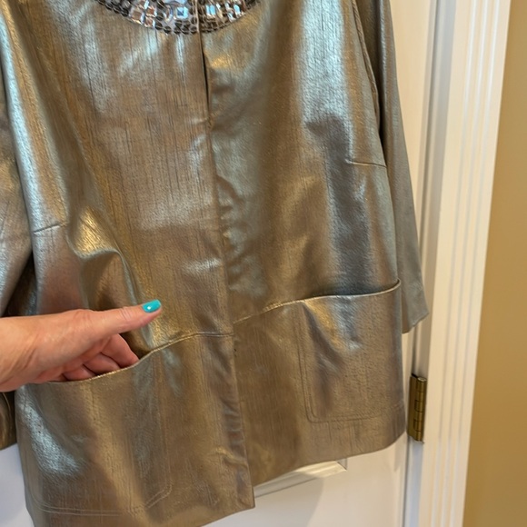 Chico’s Size 2 (12/14) Gold Leather 3/4 Sleeve Jacket. Fully Lined. - Picture 4 of 11